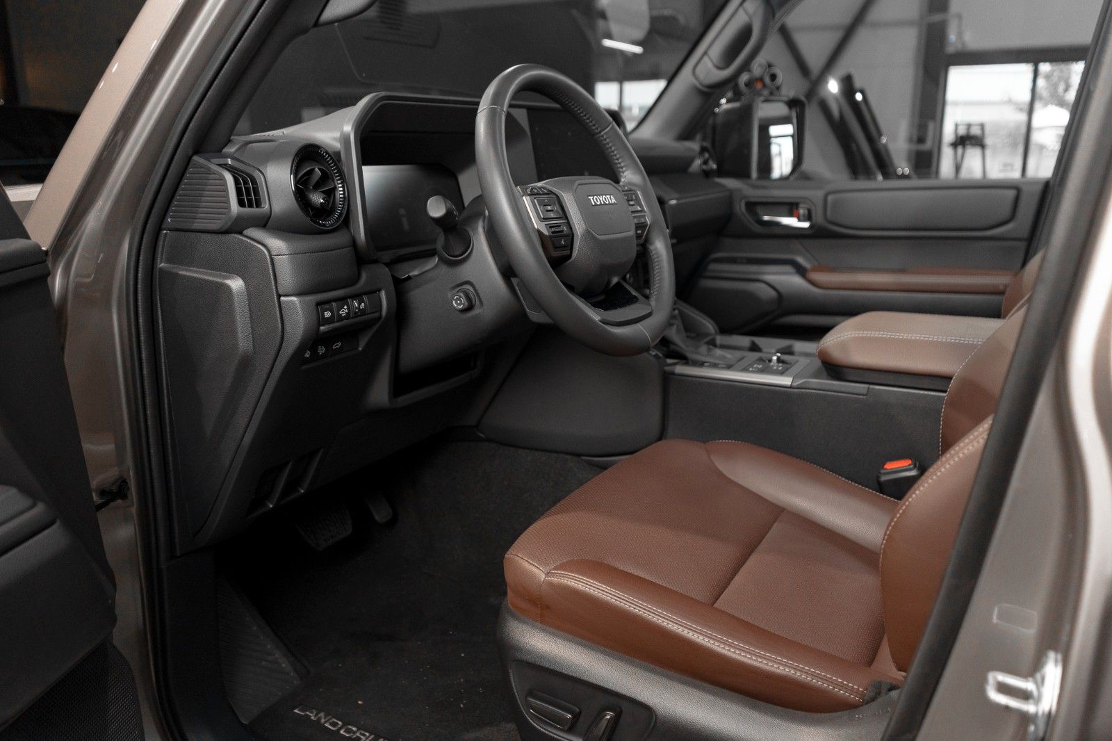 Toyota Land Cruiser *Prestige*LED*
