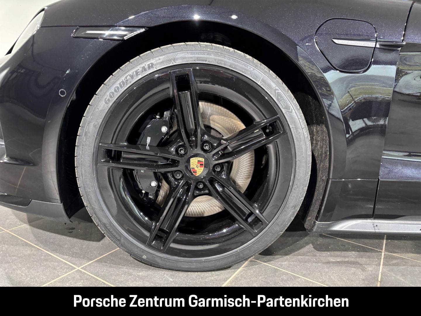Porsche Taycan GTS Sport Turismo 360 Kamera LenkradHZG