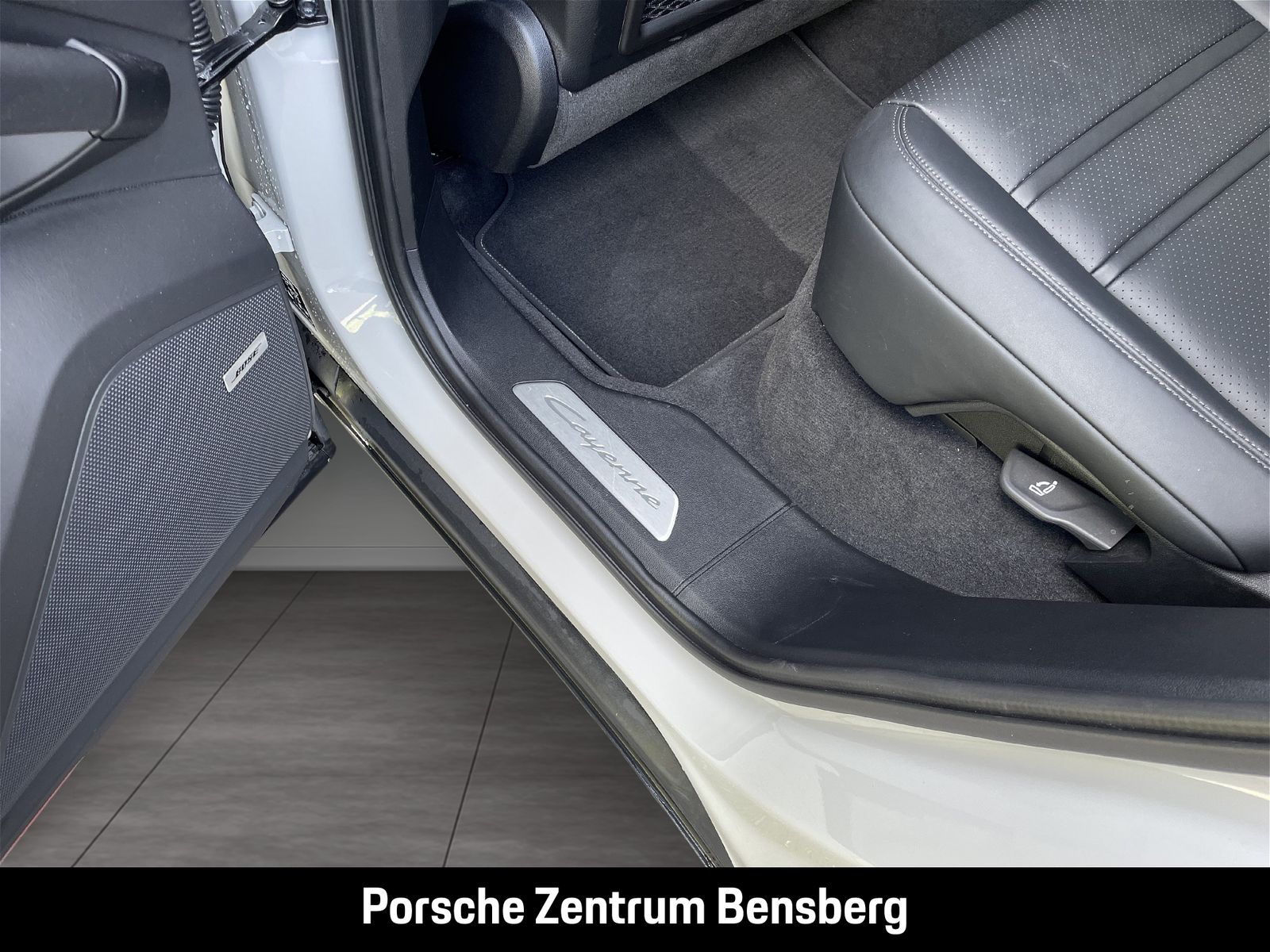 Porsche Cayenne S E-Hybrid AHK Pano InnoDrive HUD