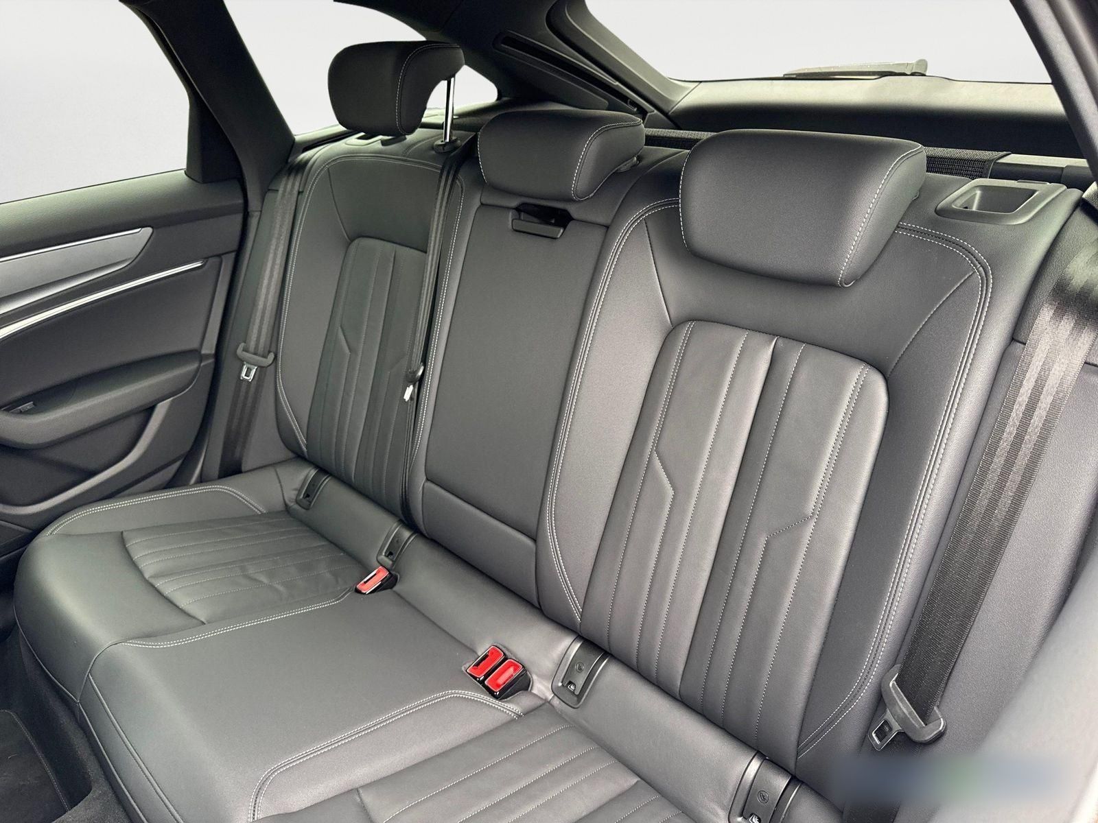 Audi A6 Av. 40 TDI sport - Samsaru's Car Outlet