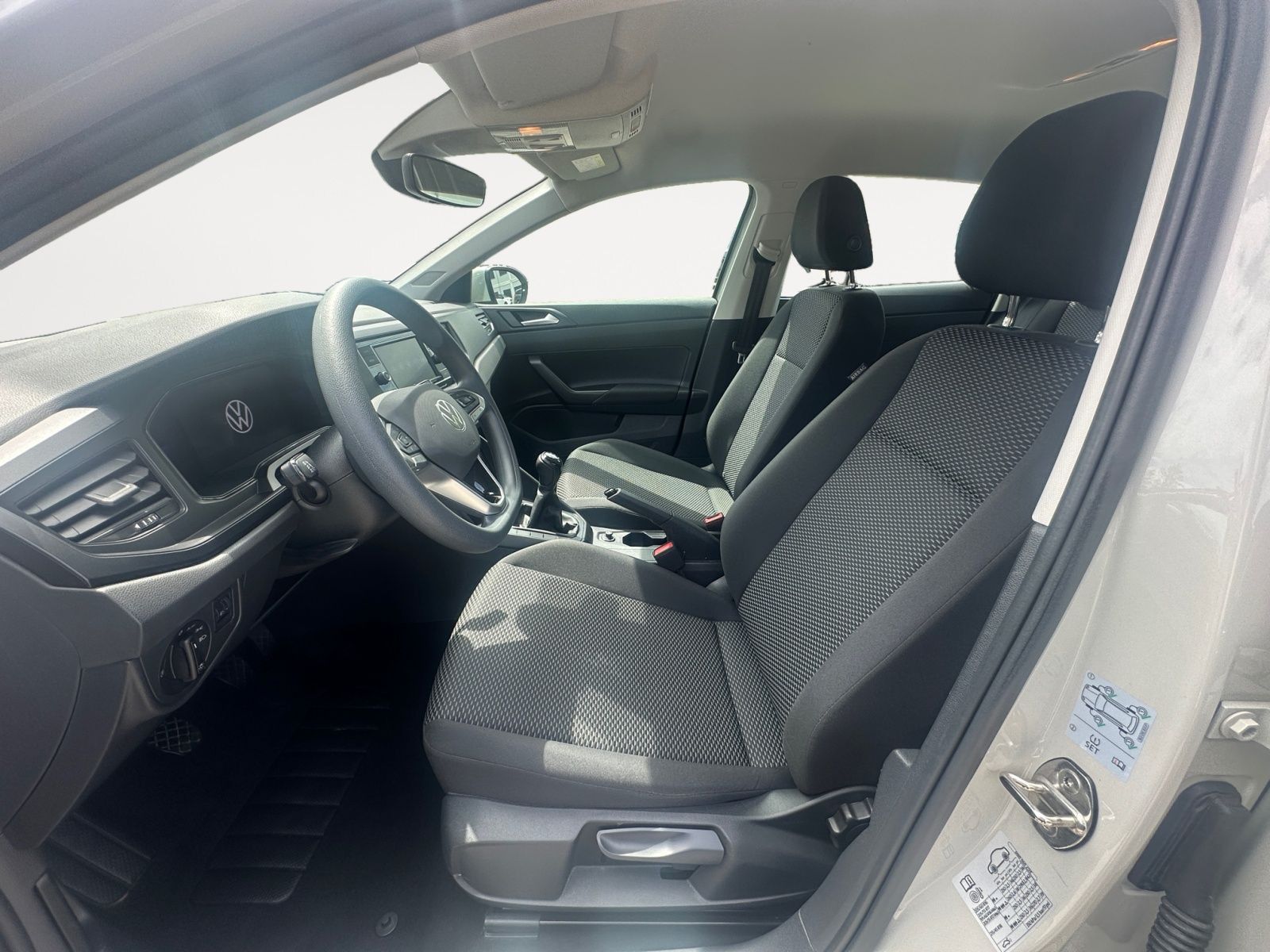 Volkswagen Taigo 1.0 TSI - Samsaru's Car Outlet