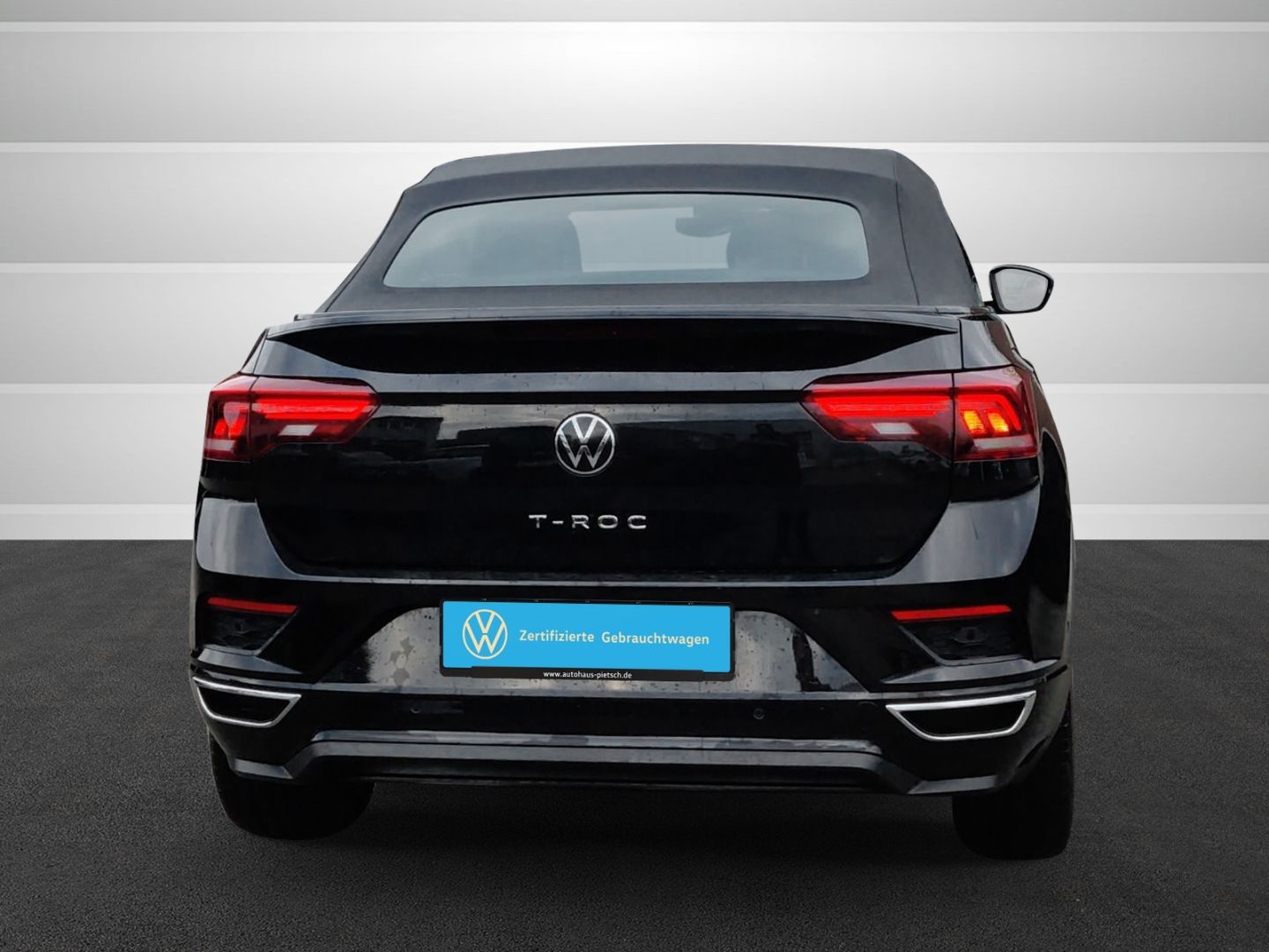 Volkswagen T-Roc R-Line - Samsaru's Car Outlet