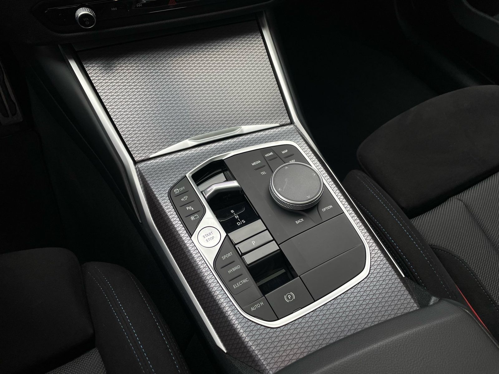 BMW 330e M Sport || ACC AHK HUD Pano 360°