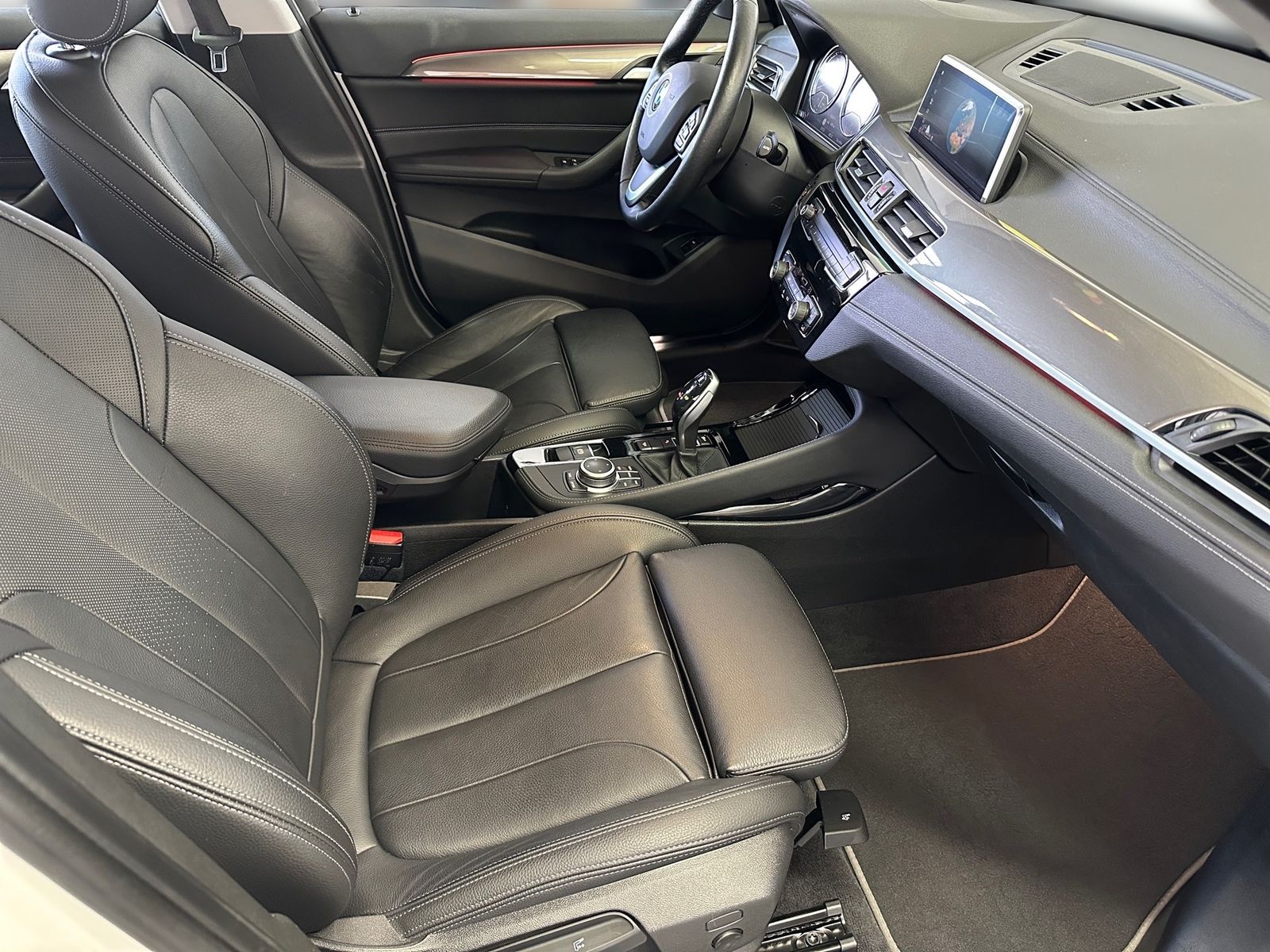 BMW X1 xDrive25d - Samsaru's Car Outlet
