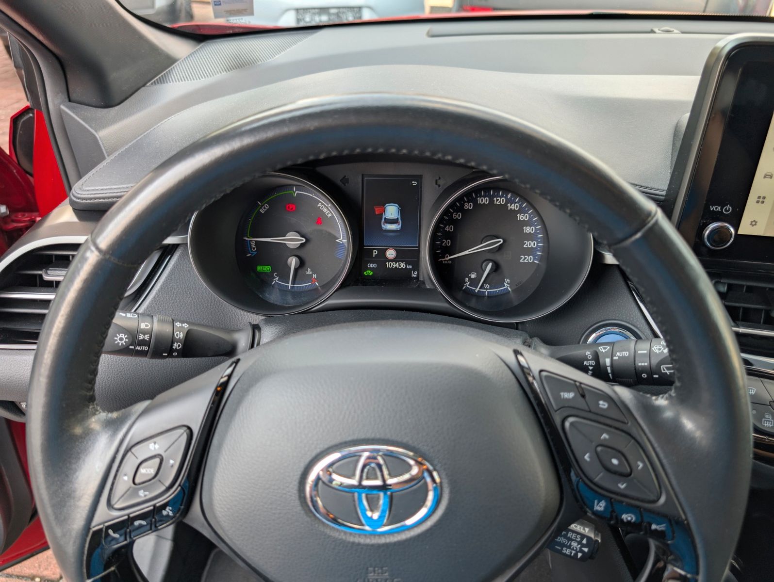 Toyota C-HR Hybrid - Samsaru's Car Outlet
