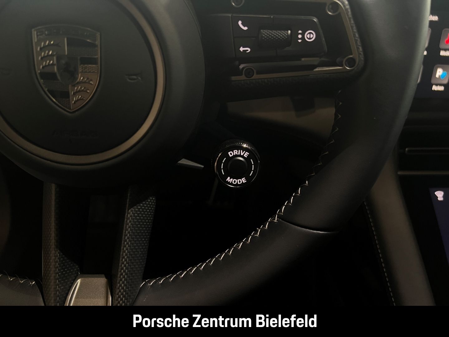 Porsche Taycan Turbo S Cross Turismo Burmester LED