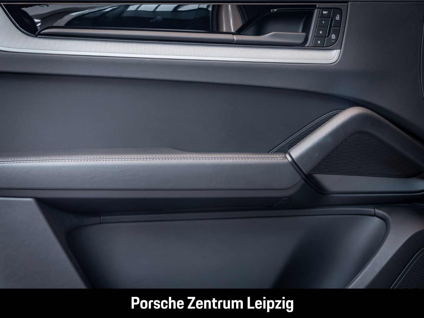 Porsche Cayenne E-Hybrid SportChrono Matrix BOSE 360Grad