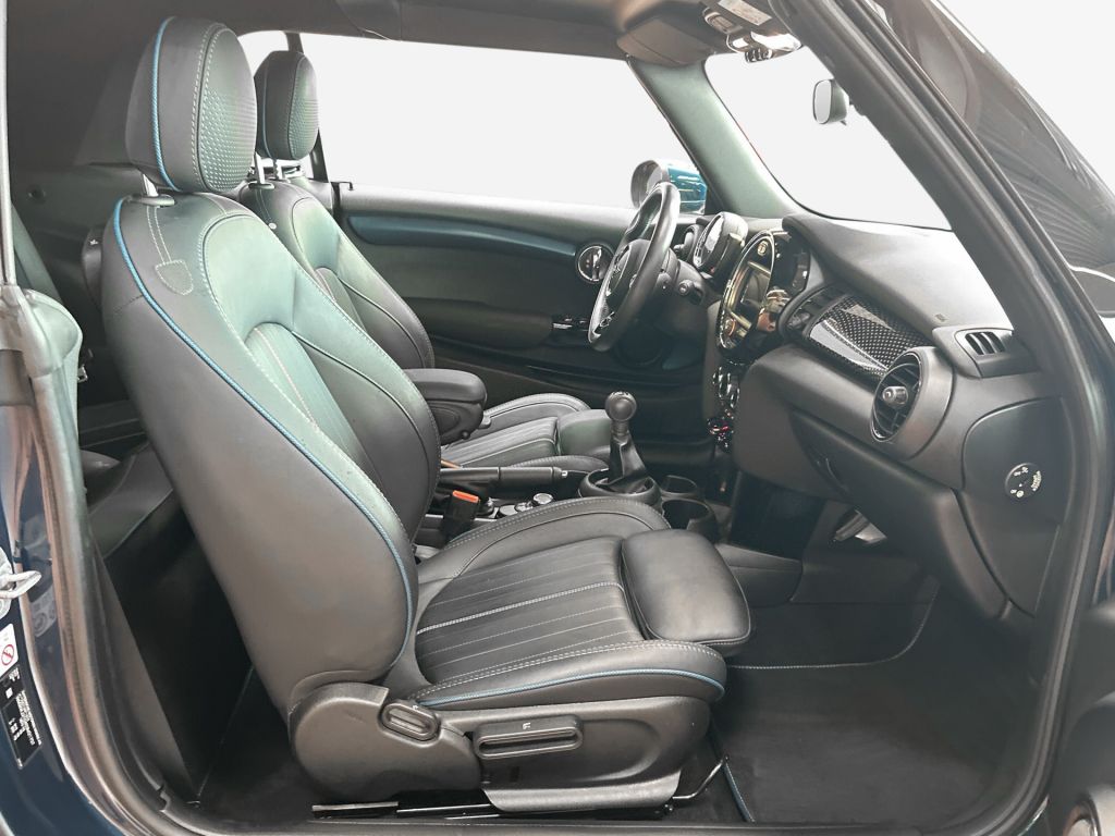 MINI Cooper Cabrio Sidewalk - Samsaru's Car Outlet