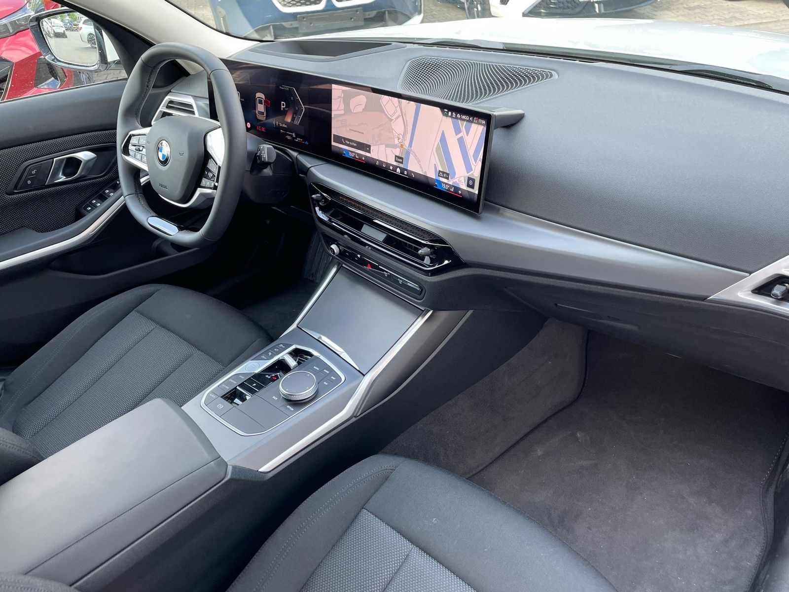 BMW 318i Tour || AHK Keyless ACC 360° FIN ab 1,99% !