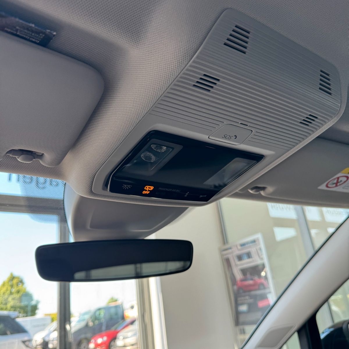Volkswagen Golf VIII 1.5 TSI - Samsaru's Car Outlet