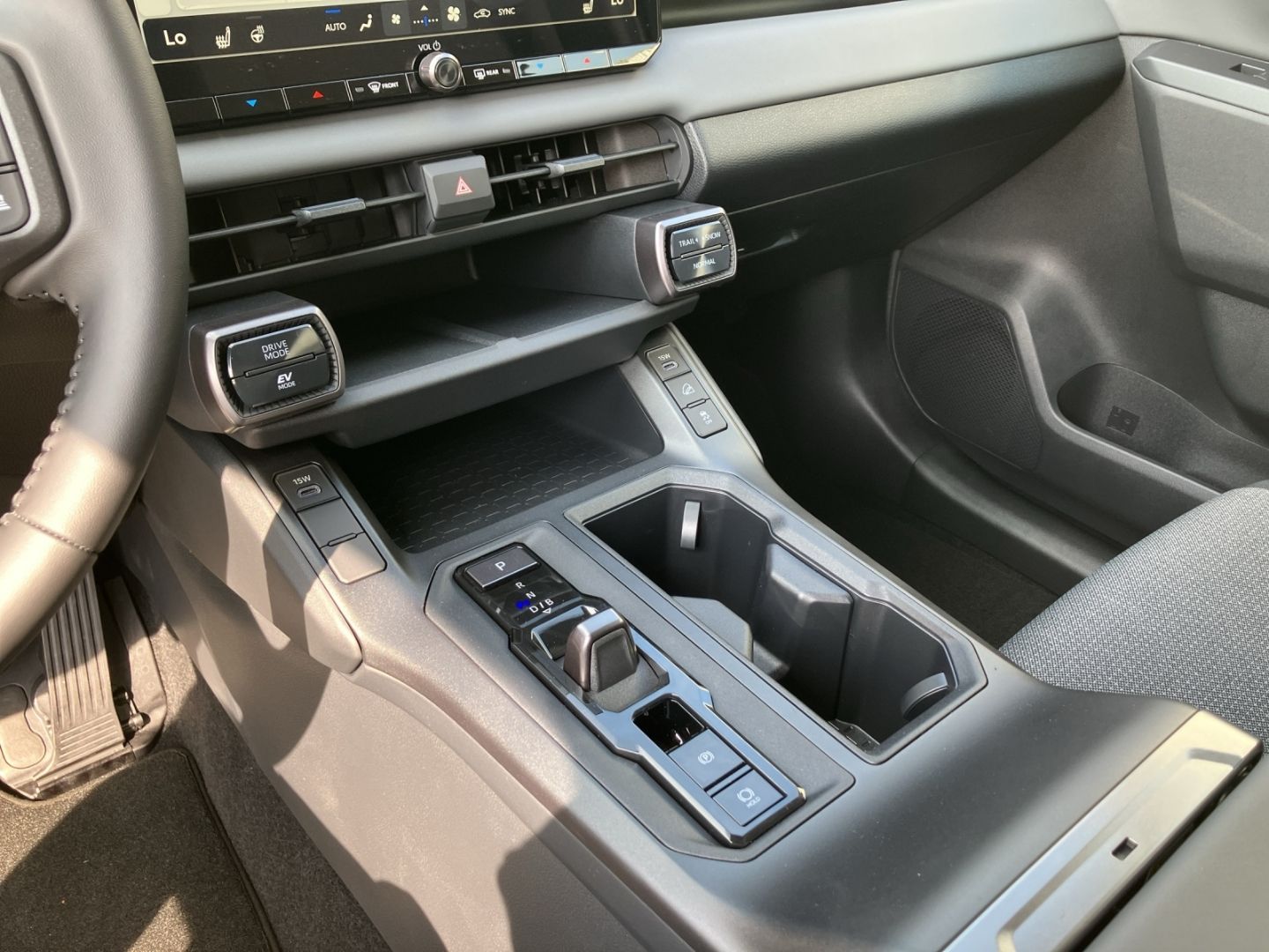 Toyota RAV 4 TEAMPLAYER+AWD+KAMERA+CARPLAY+AKTION