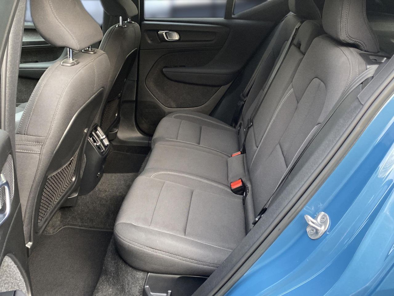 Volvo XC 40 Plus Recharge Pure Electric 2WD Bluetooth