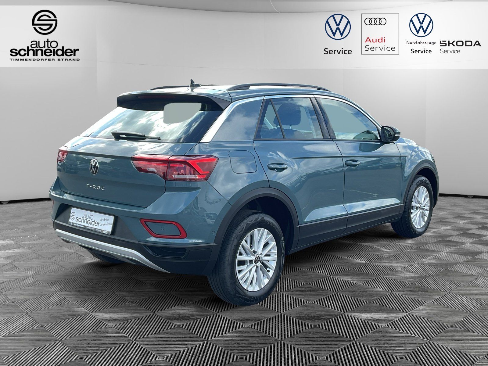 Volkswagen T-Roc 1.0 TSI Life - Samsaru's Car Outlet