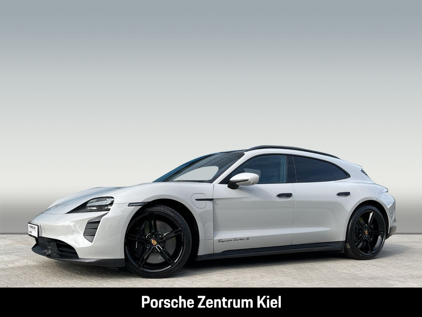 Porsche Taycan Turbo S Sport Turismo Burmester Sunshine-