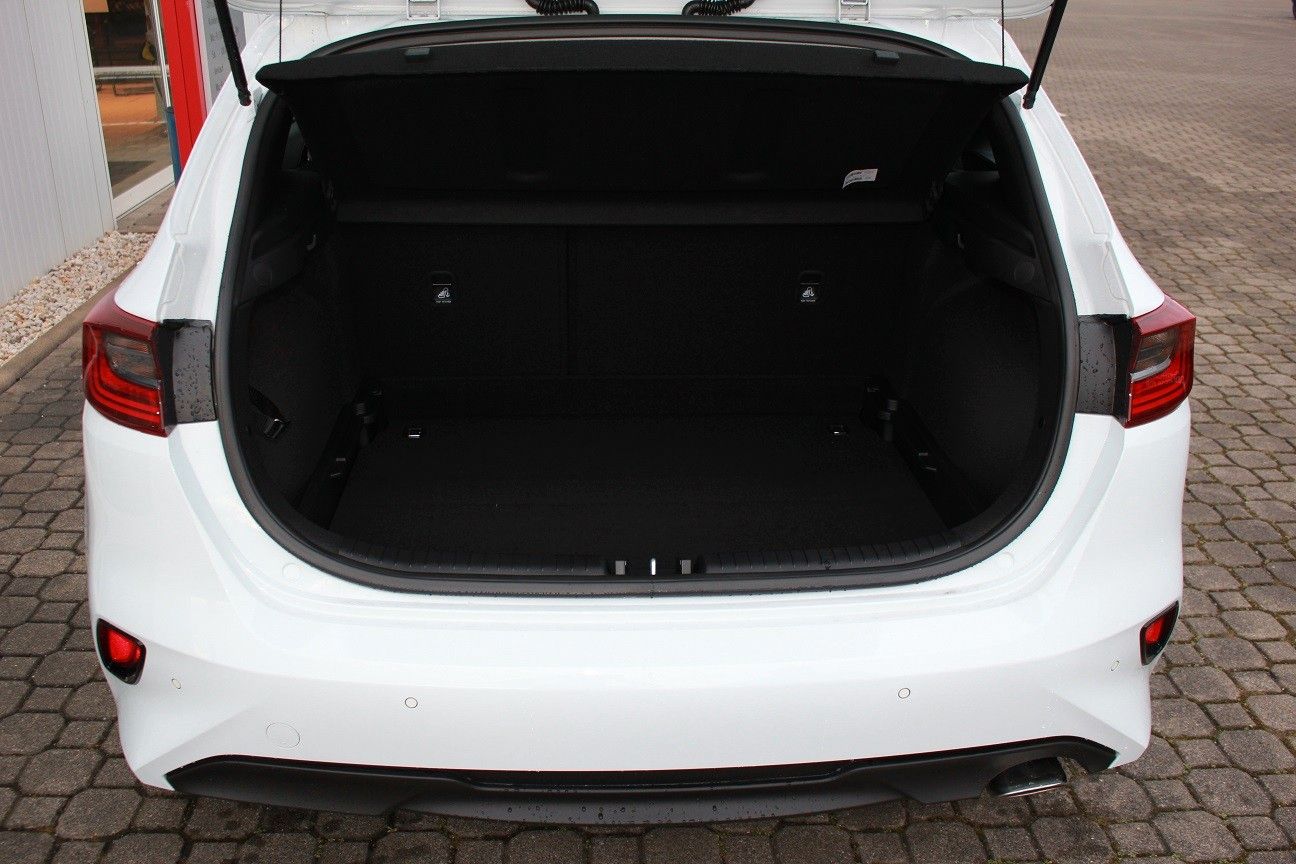 Kia CEED 1.5 T-GDI VISION KOMFORT PLUS - Samsaru's Car Outlet