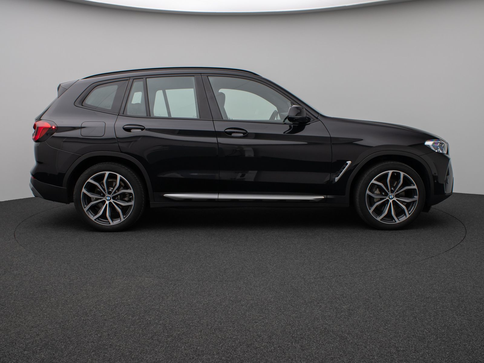 BMW X3 xD30d - Samsaru's Car Outlet