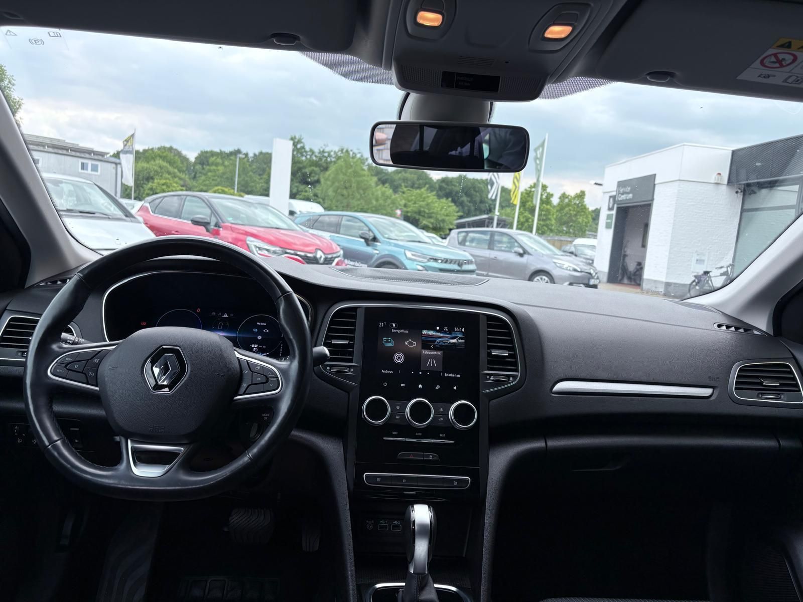 Renault Megane Grandtour ZEN E-TECH Plug-in - Samsaru's Car Outlet