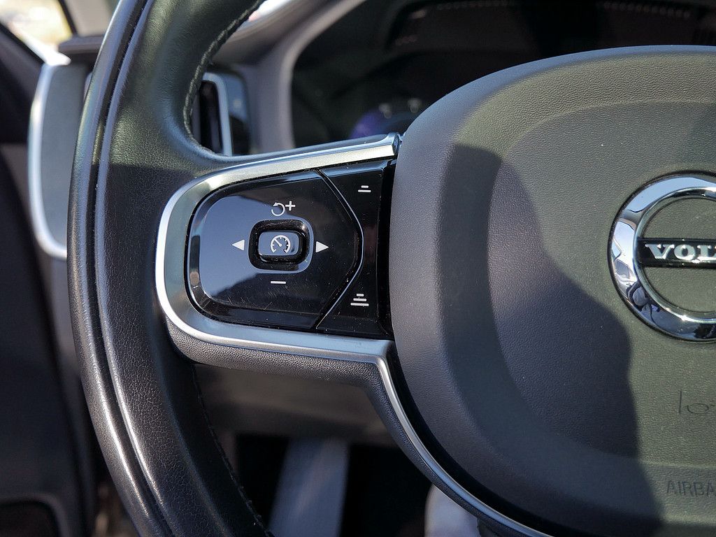 Volvo XC60 T8 Recharge Inscription FACEL. STANDHZ LED