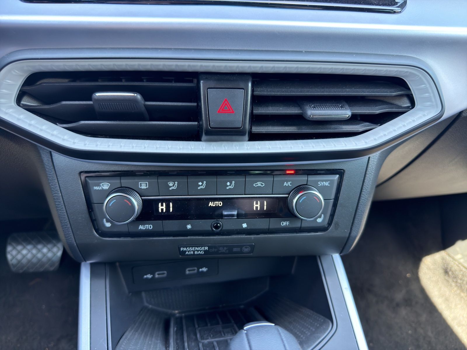 Seat Arona 1.5 TSI DSG FR AHK KAMERA PARKLENK NAVI AC
