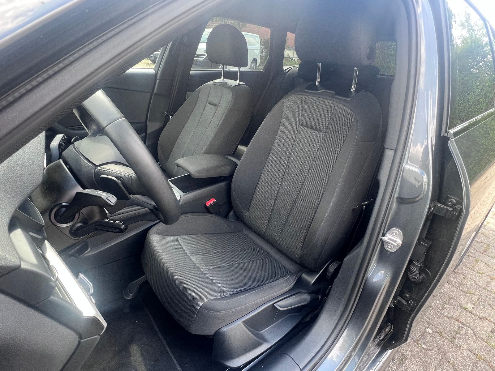 Audi A4 Avant 45 TFSI quattro S line - Samsaru's Car Outlet