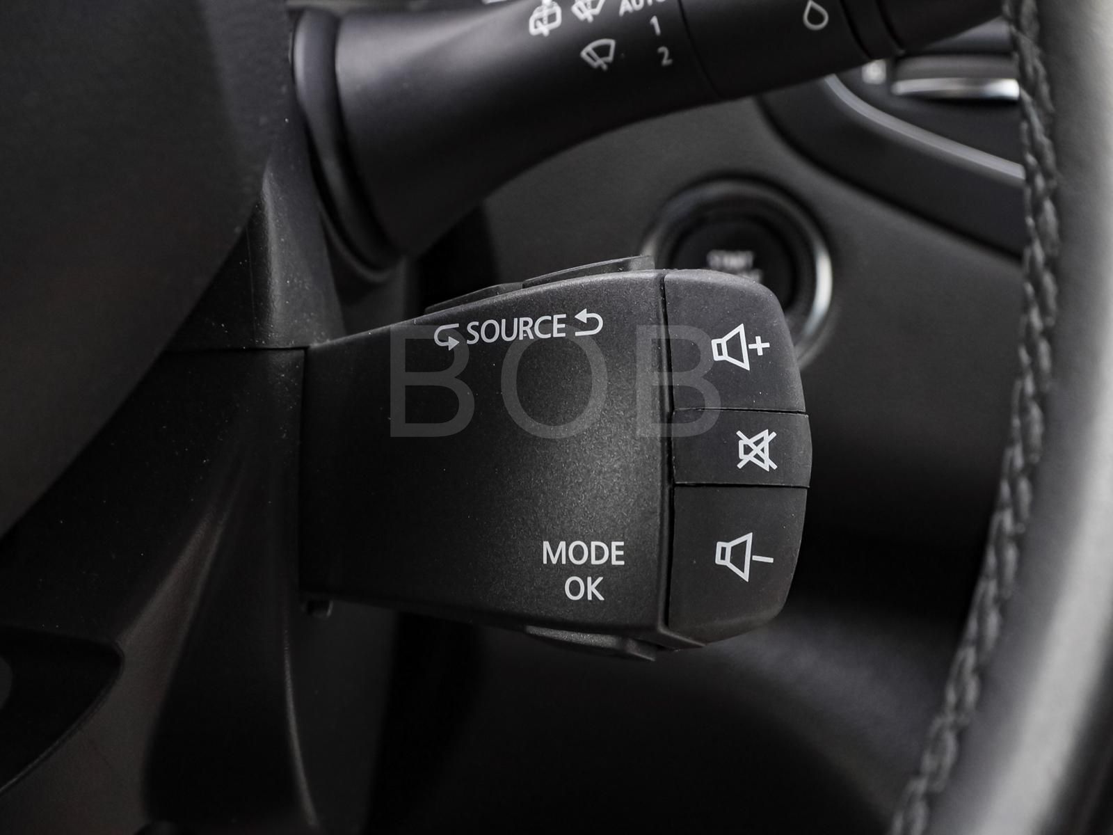 Renault Megane TCe 140 Grandtour BUSINESS - Samsaru's Car Outlet