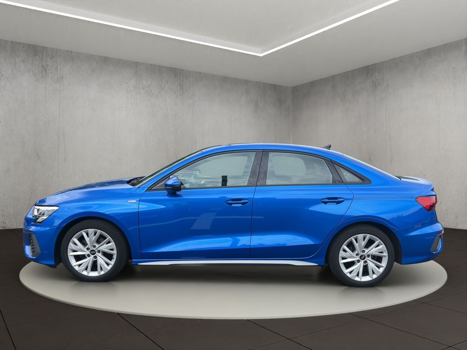 Audi A3 Limousine S line 35 TFSI S tronic - Samsaru's Car Outlet