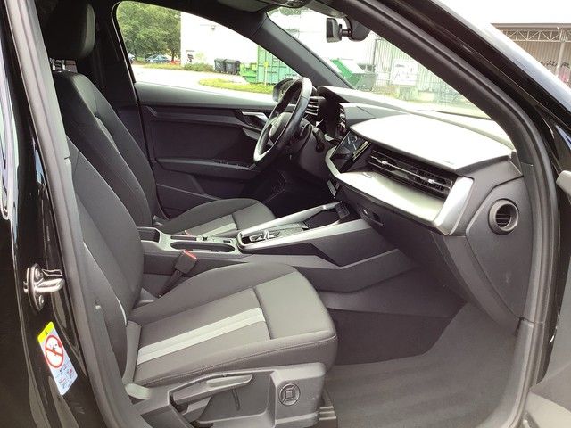 Audi A3 Sportback 30TFSI Advanced Scheinwerfer LED Te