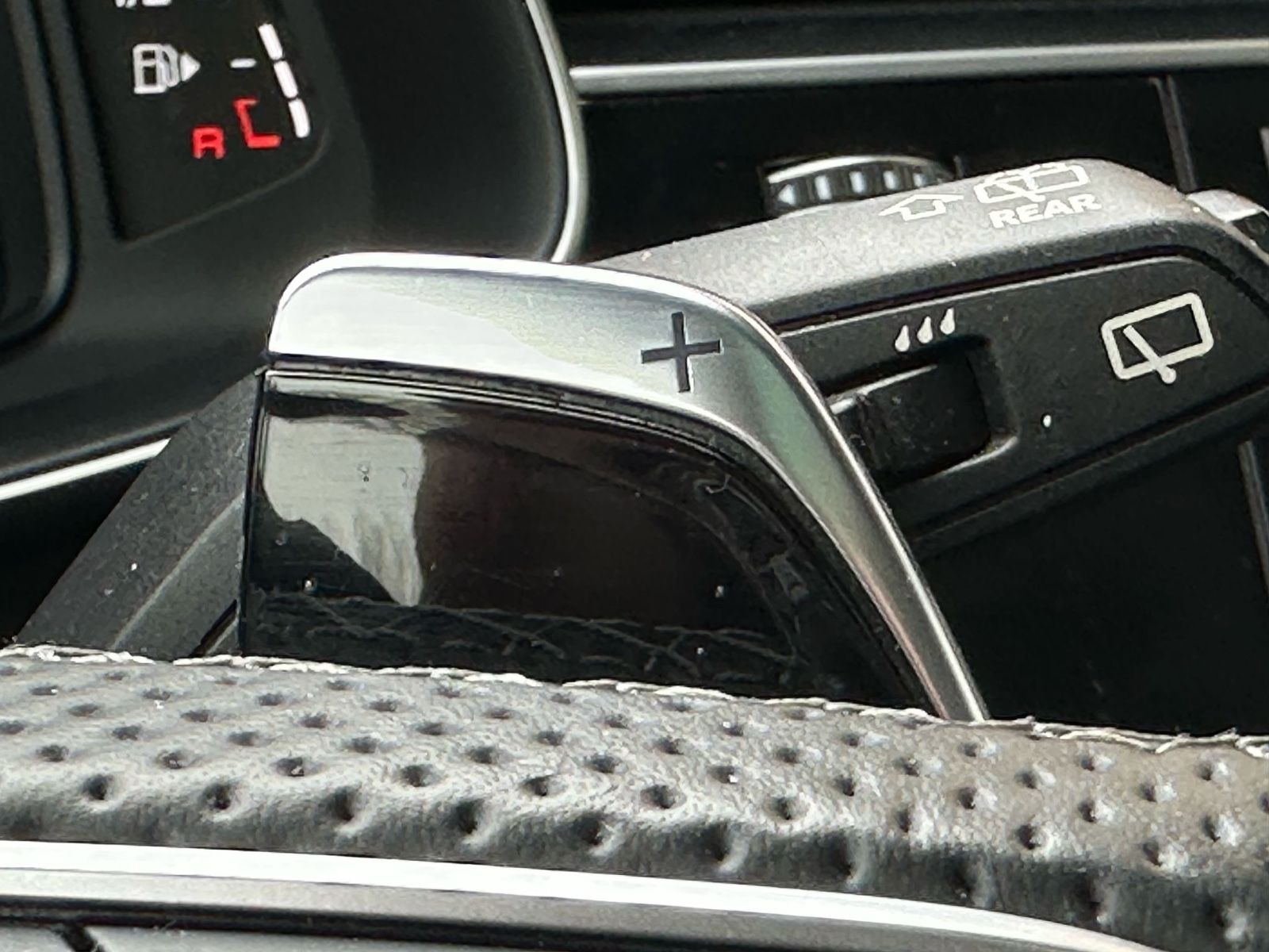 Audi RSQ8 4.0 TFSI PANORAMA/CARBON/BANG&OLUFSEN/