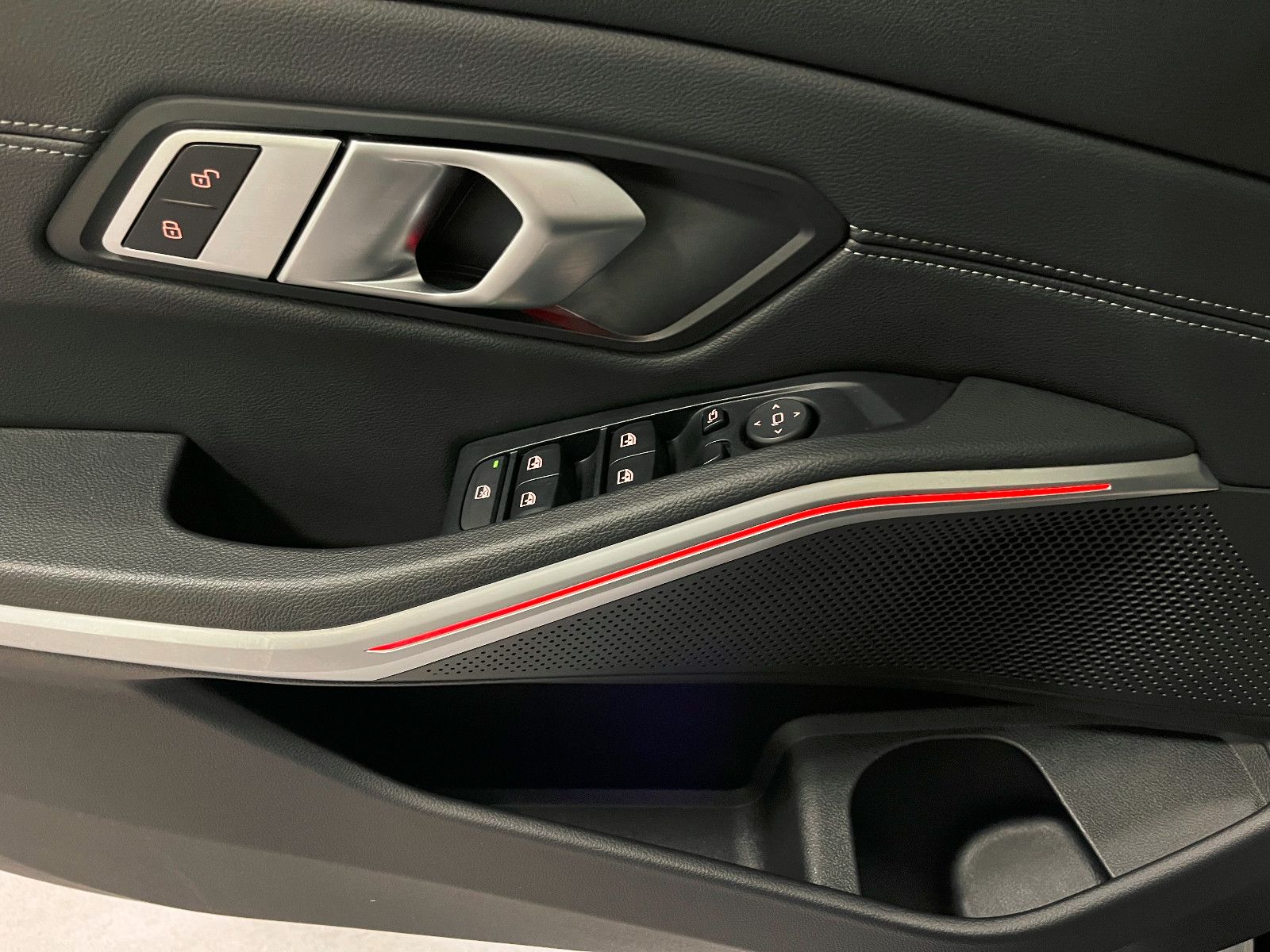 BMW 320 d xDrive LuxuryLine* Live Cockpit/Kamera/LED