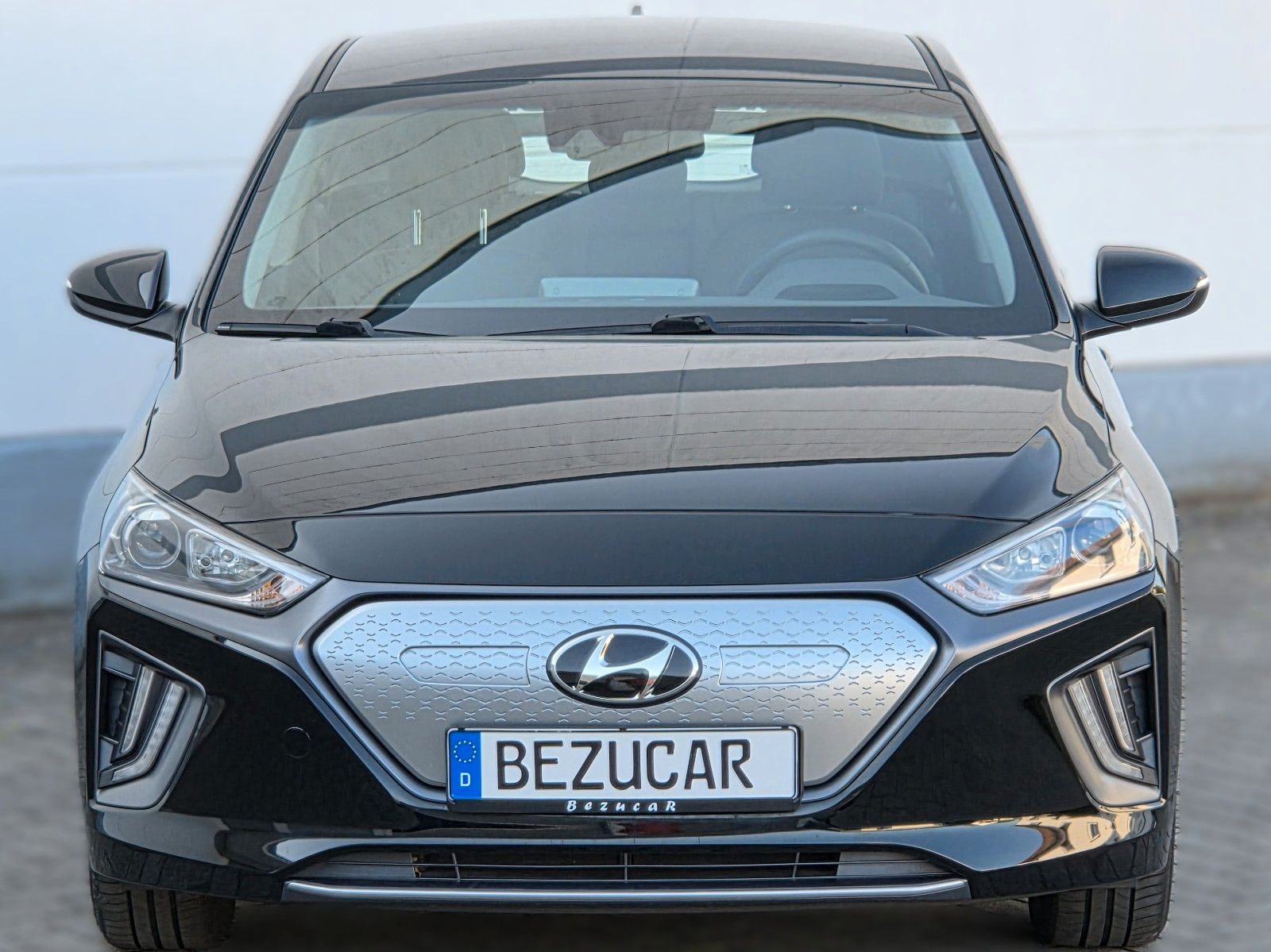 Hyundai IONIQ Elektro - Samsaru's Car Outlet