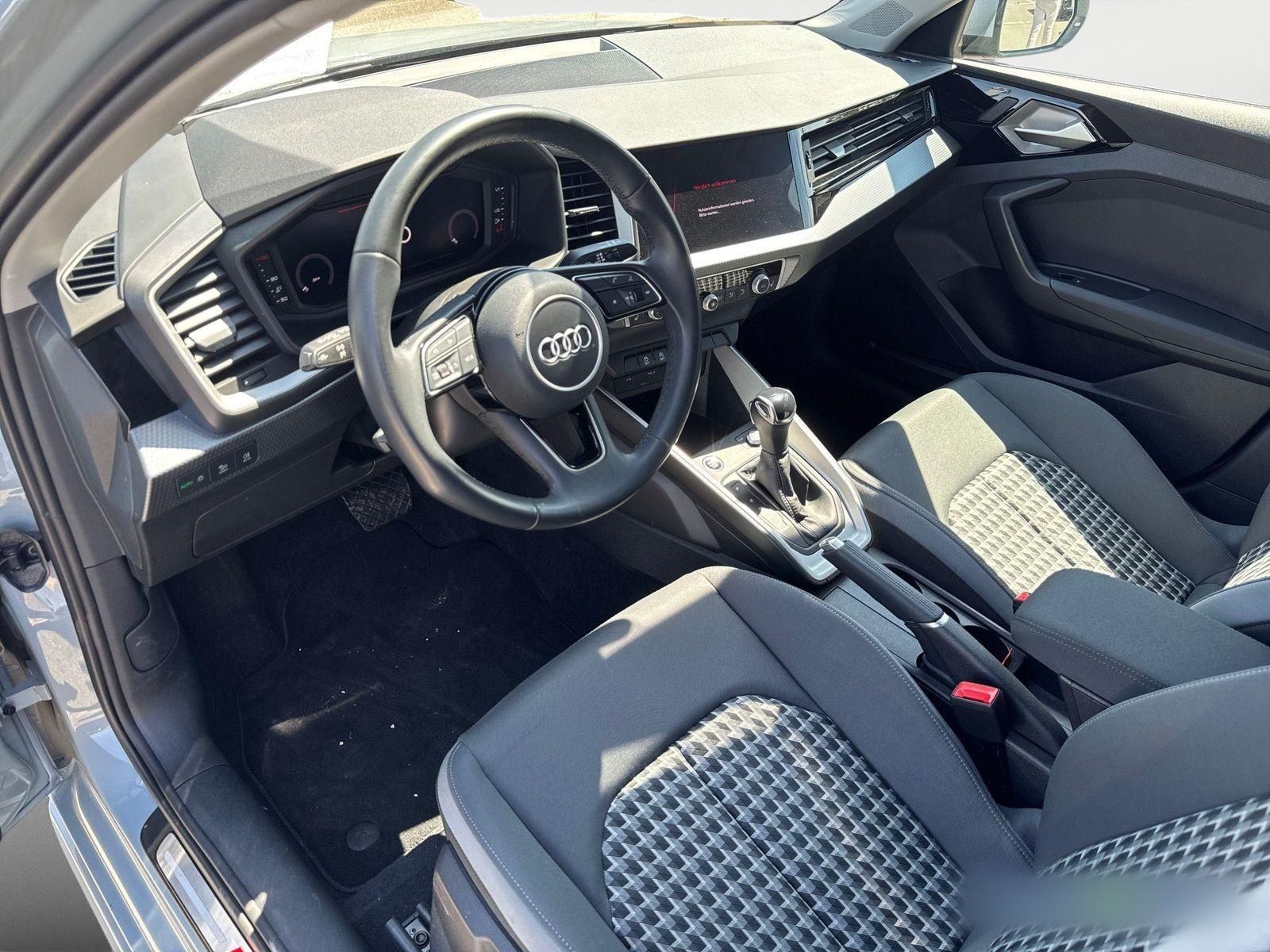 Audi A1 Sportback 30 TFSI S line - Samsaru's Car Outlet