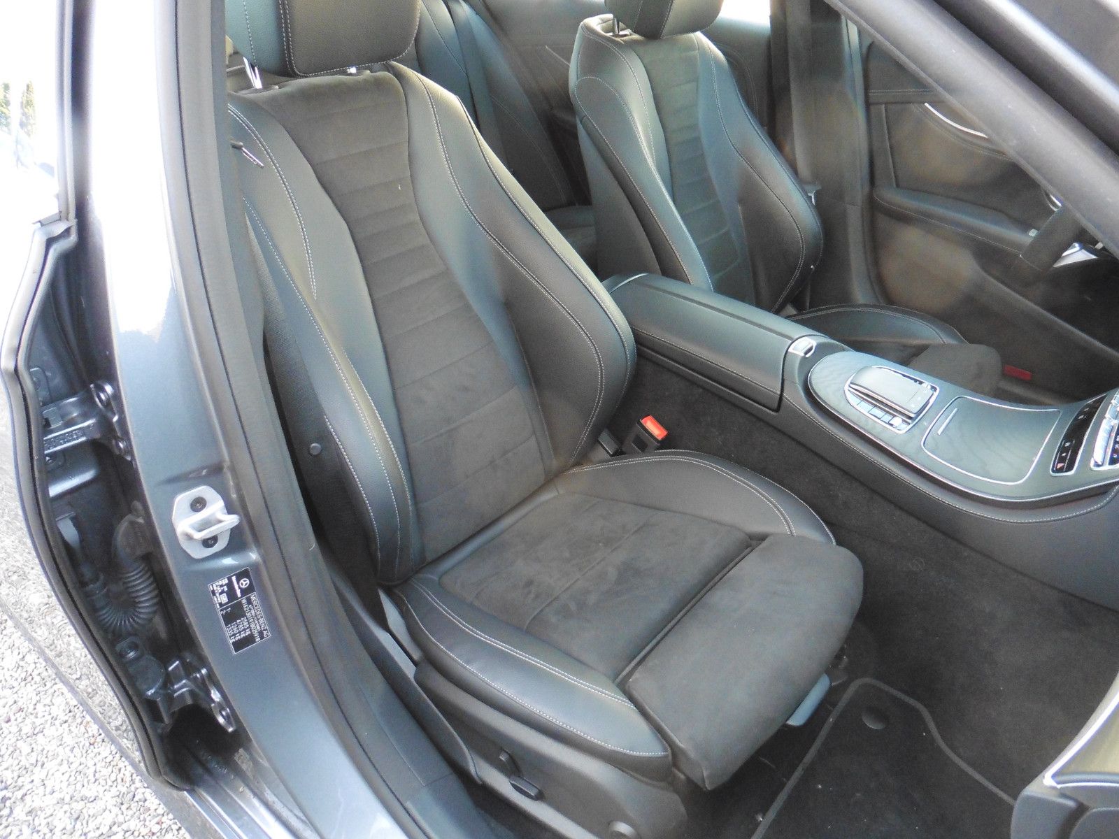 Mercedes-Benz E 300 d 4MATIC AMG Line - Samsaru's Car Outlet