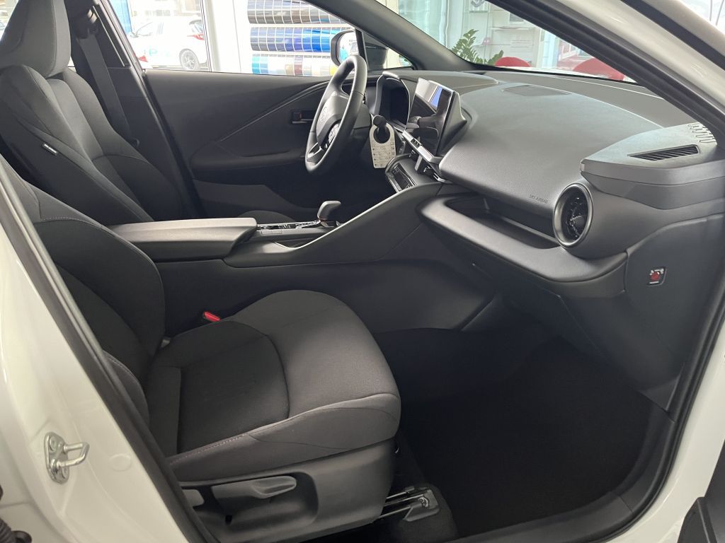 Toyota C-HR 1.8 Hybrid Team Deutschland (AX2)