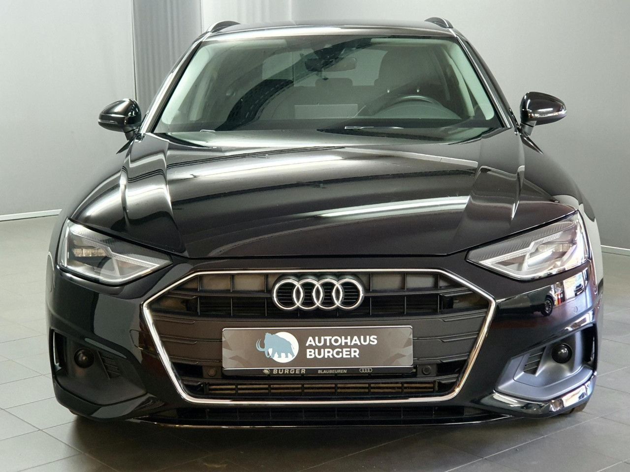 Audi A4 Avant 35TFSI S tronic - Samsaru's Car Outlet