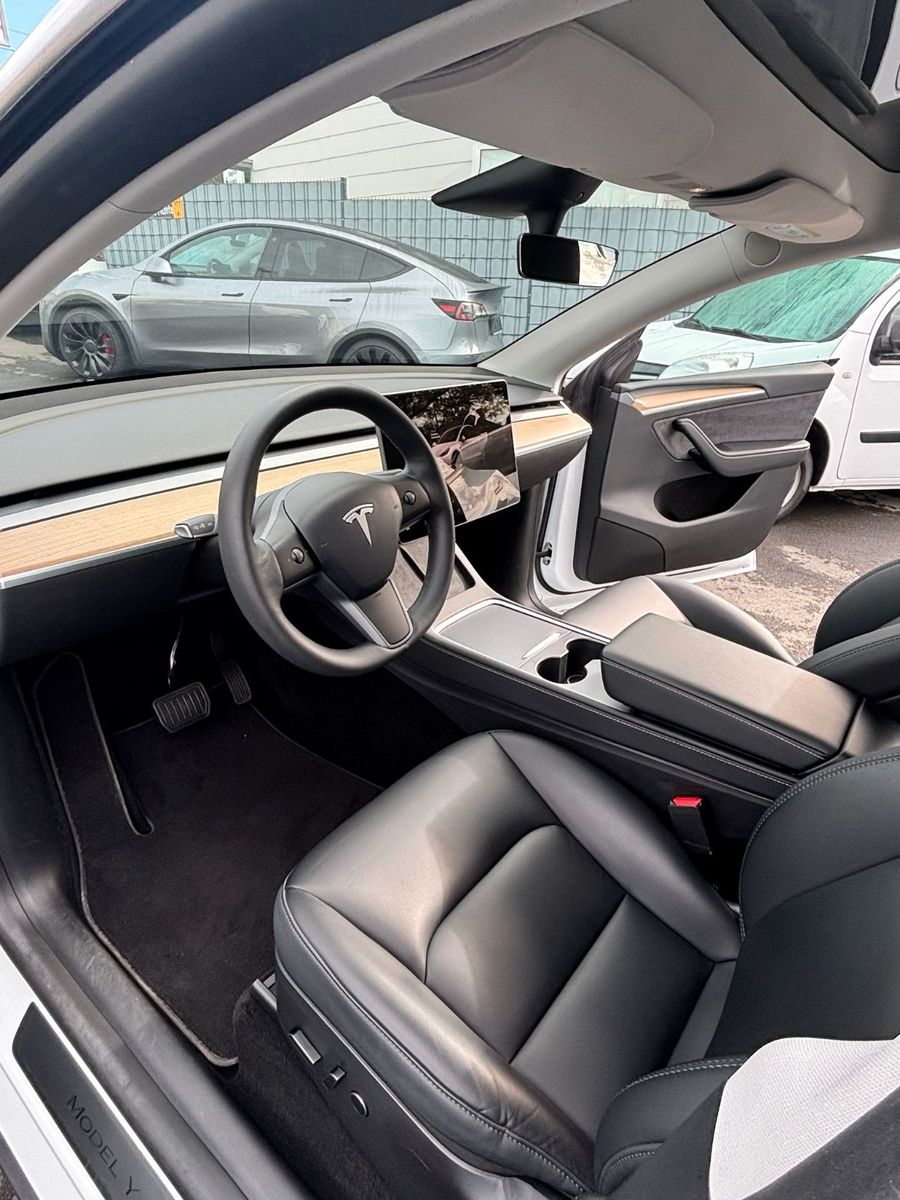 Tesla Model Y Long Range Dual AWD # AHK # MWST.