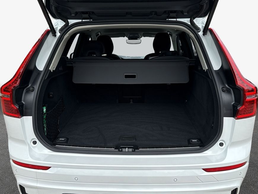 Volvo XC60 B5 B AWD Plus Dark