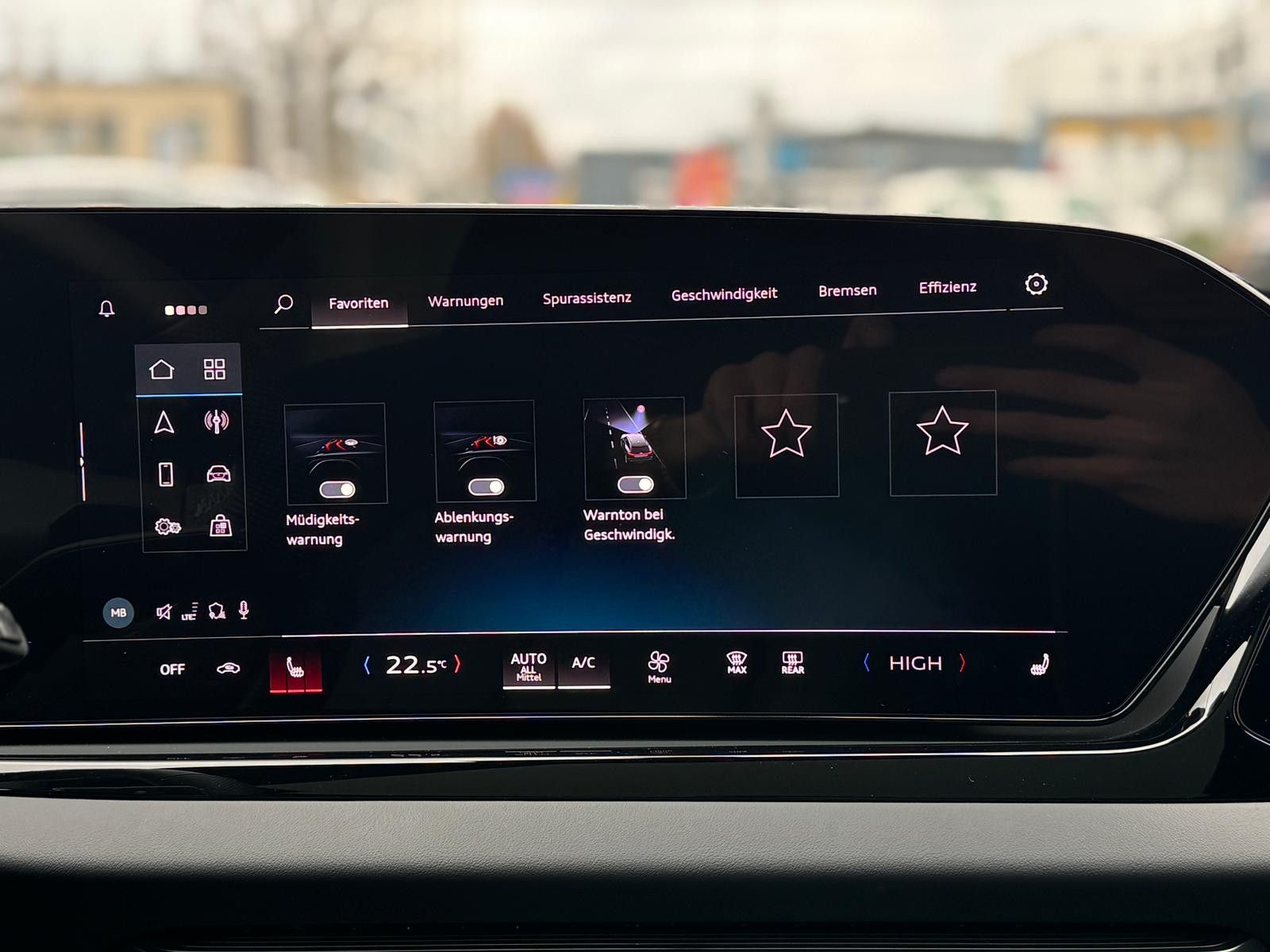 Audi A6 AVANT 2.0TDI 2x S LINE PANO 2xDISPLAY LEDER
