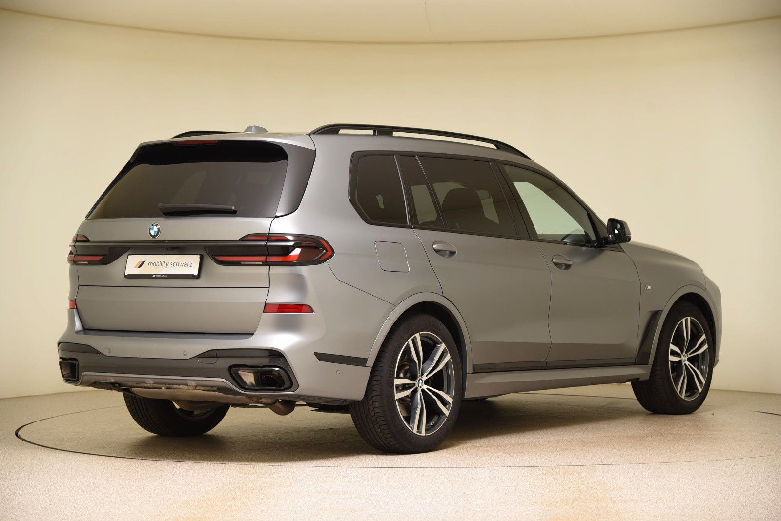 BMW X7 xDrive40d M Sport Pro Pano AHK Gestik H&K LED