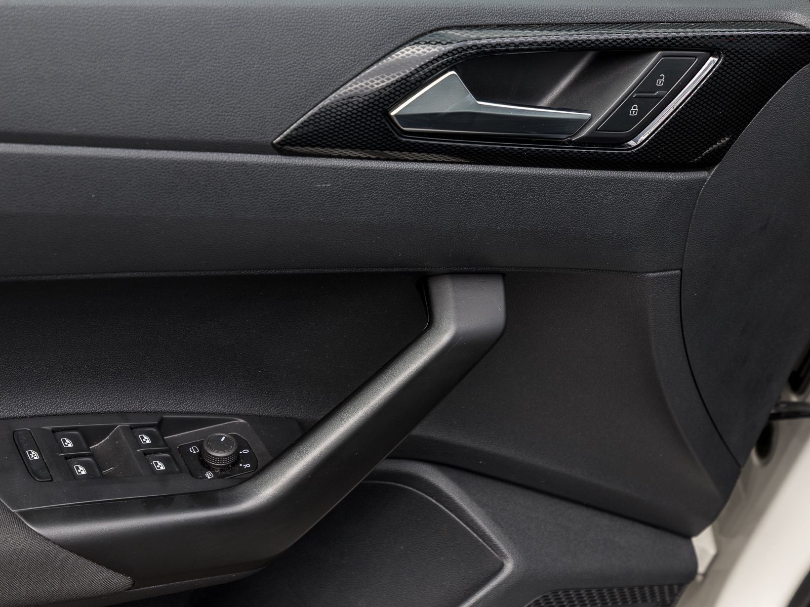 Volkswagen Taigo 1.0 TSI LIFE - Samsaru's Car Outlet