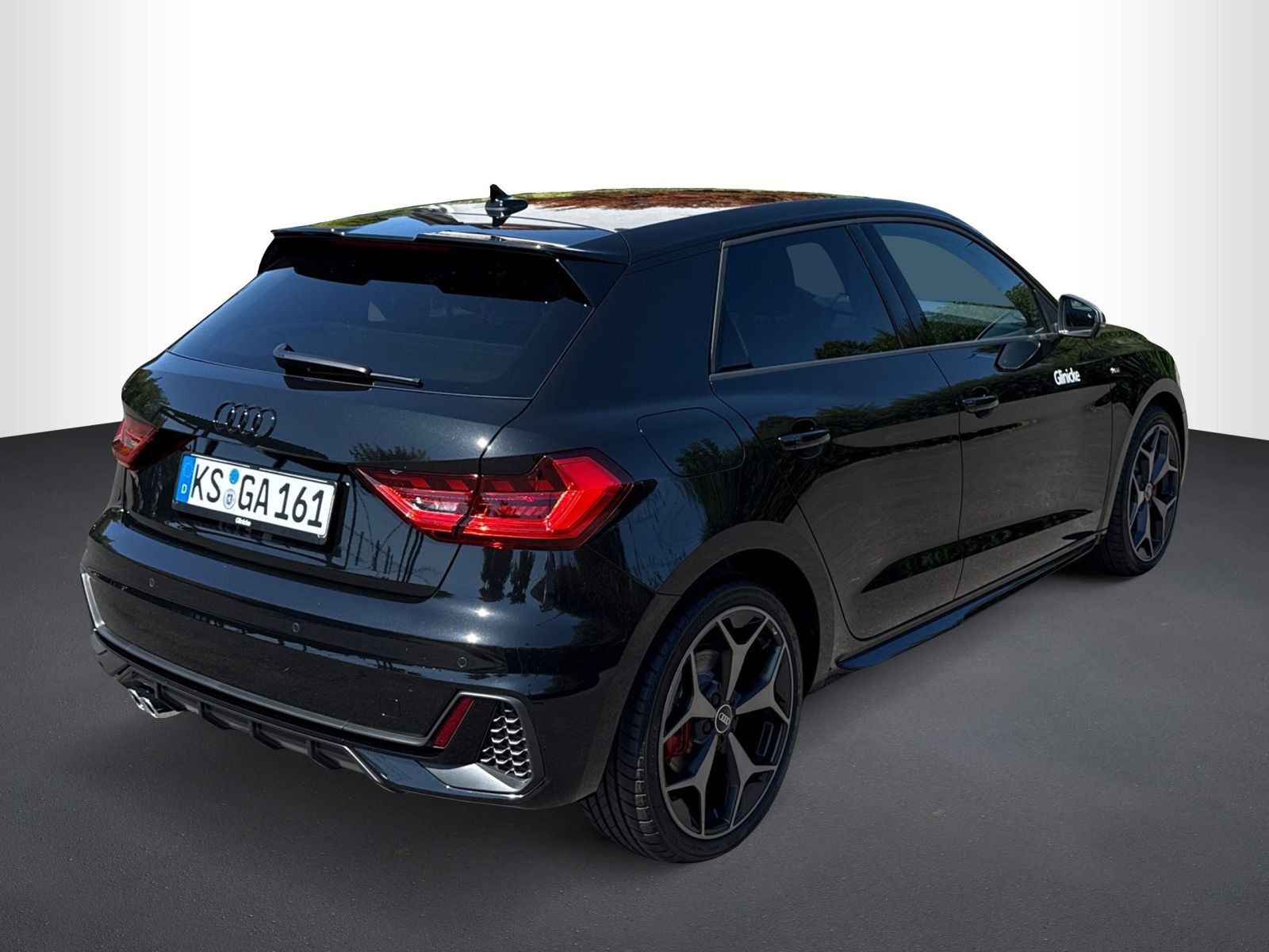 Audi A1 Sportback S line 40 2.0 TFSI DSG, RFK, LED