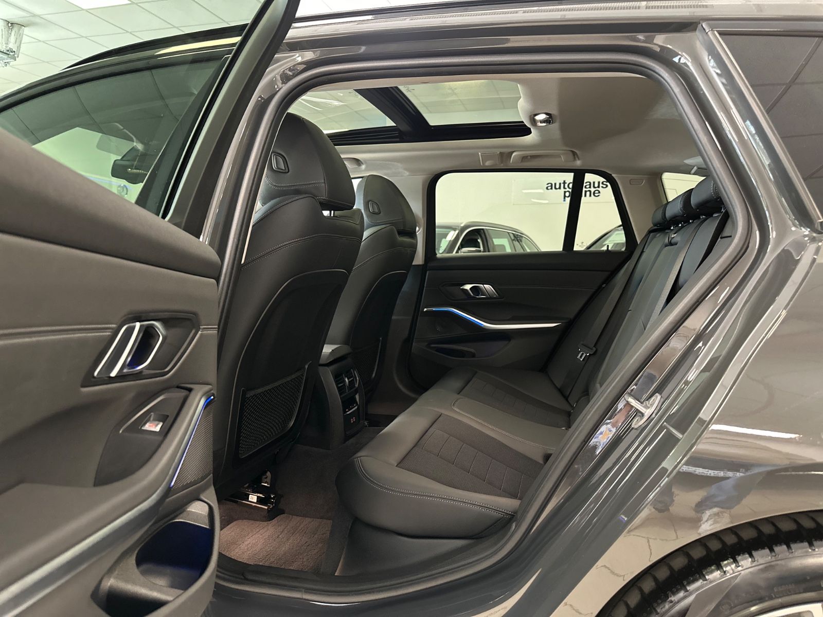 BMW 320d xDrive LCP+ - Samsaru's Car Outlet