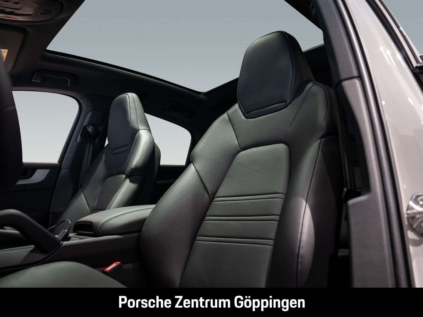 Porsche Cayenne E-Hybrid Coupe BOSE Luftfederung LED