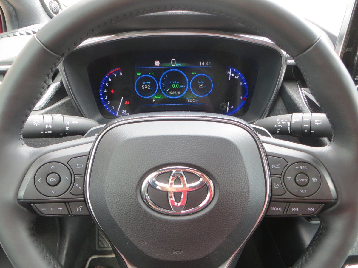 Toyota Corolla 2.0 Hybrid Lounge - Samsaru's Car Outlet