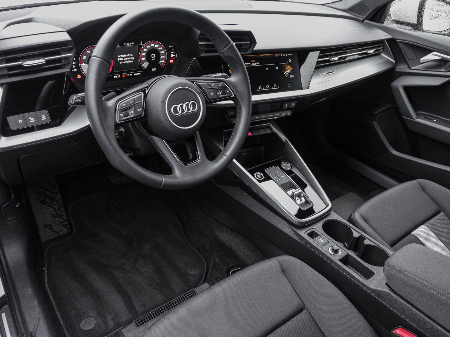 Audi A3 Sportback 30 TFSI S tronic Advanced (AHK)