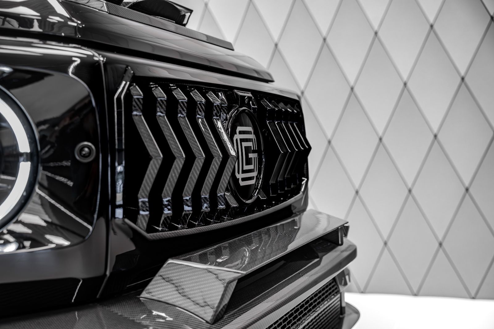 Mercedes-Benz G 63 AMG BLACK - Samsaru's Car Outlet