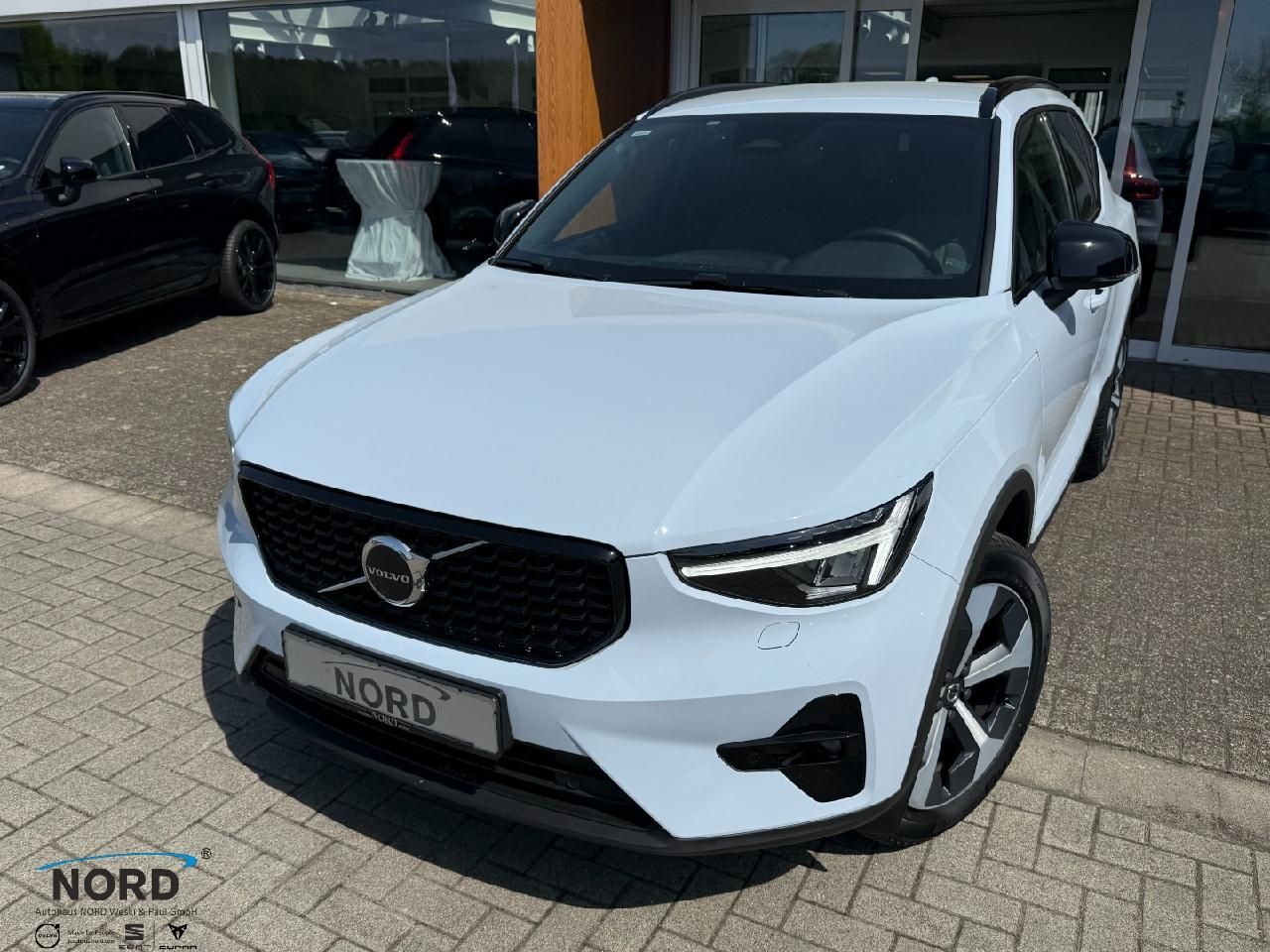 Volvo XC40 B3 Plus Dark 2WD/AHK/Blis/ACC/Licht-P.