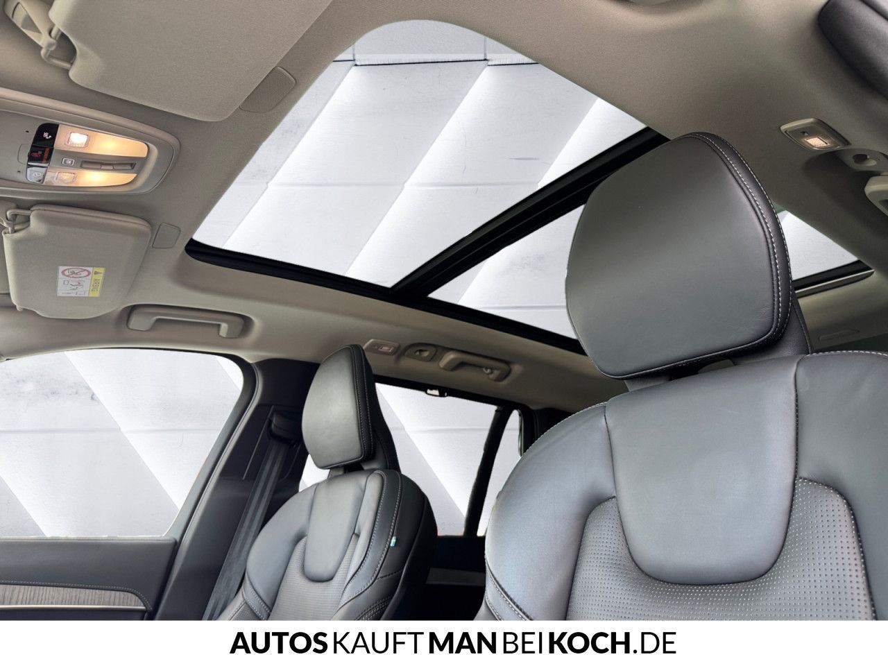 Volvo XC90 B6 AWD Ultimate Dark HIGH-END StandHzg