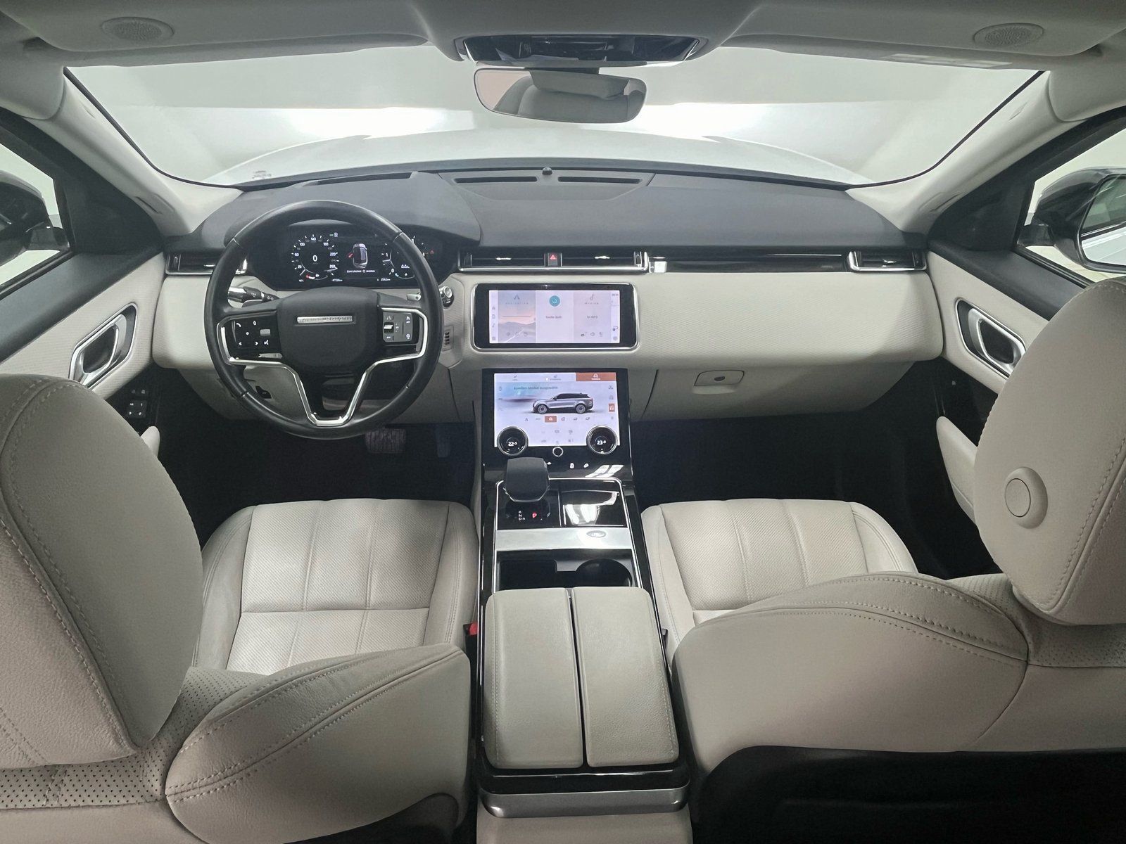 Range Rover Velar D300 S - Samsaru's Car Outlet