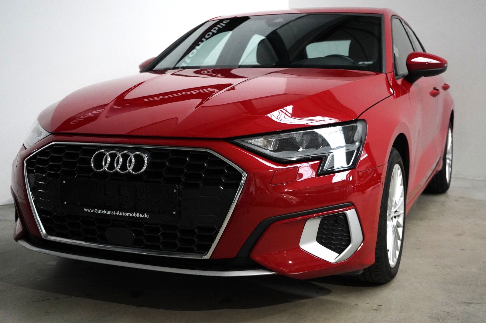 Audi A3 30 TFSI Advance - Samsaru's Car Outlet