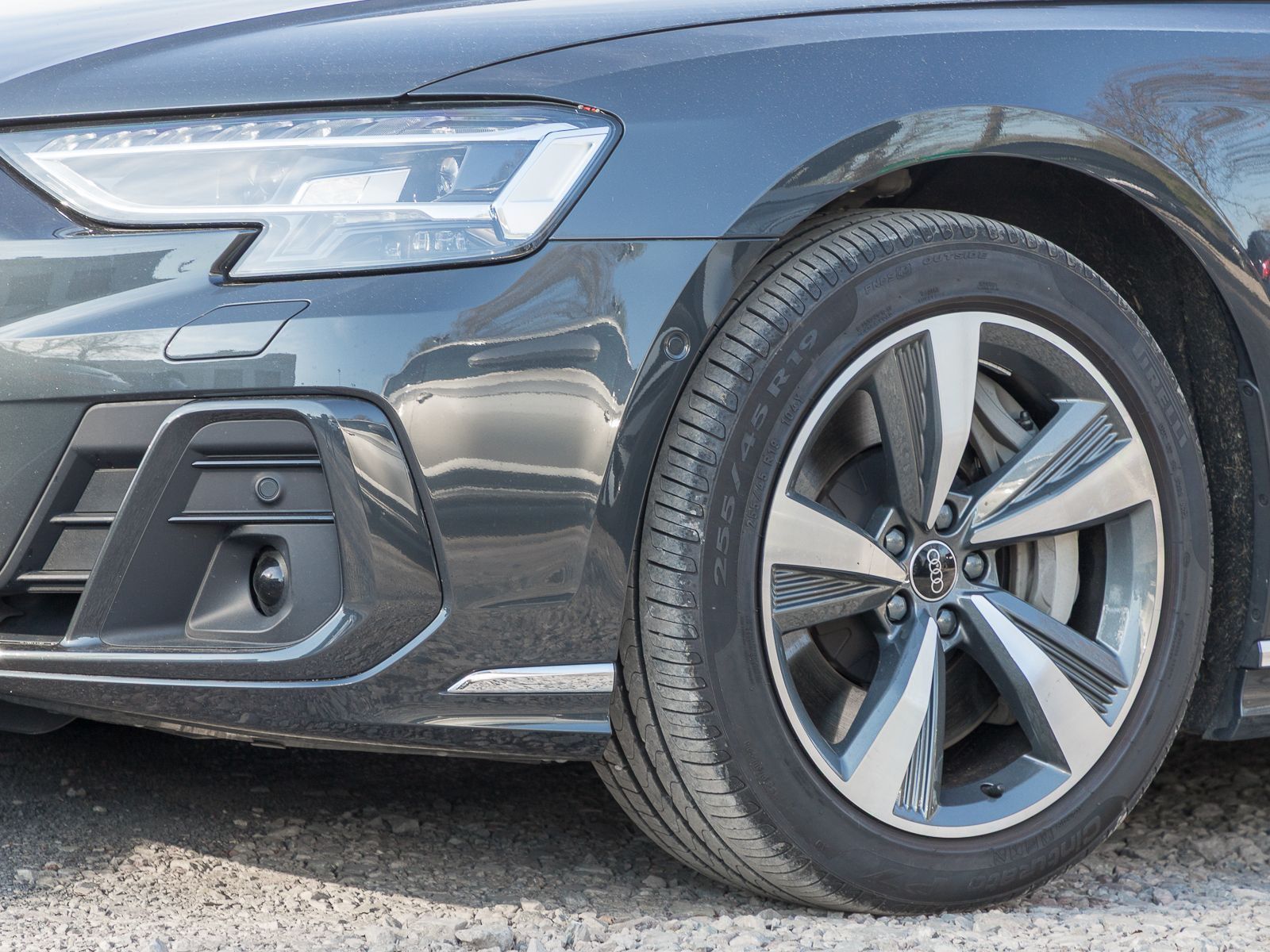 Audi A8 60 TFSIe Q - Samsaru's Car Outlet